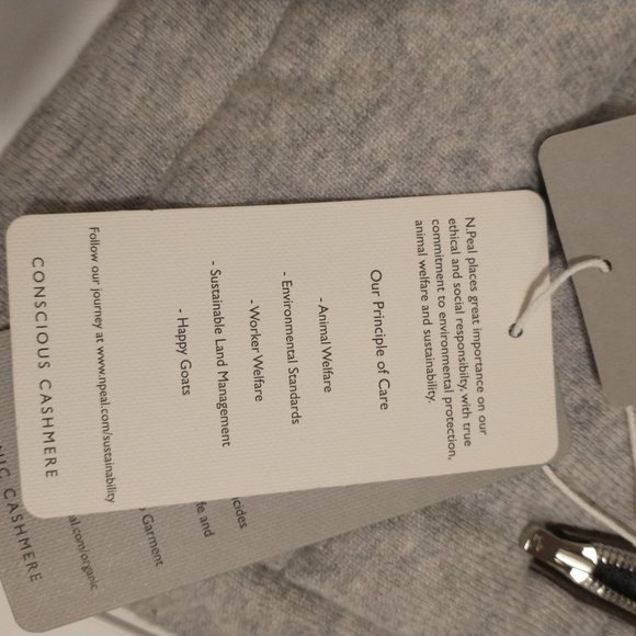 Organic Cashmere Vest - Picture 6 of 9